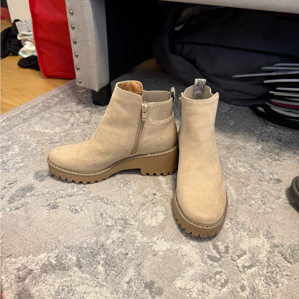 Women's Tan Ankle Boots